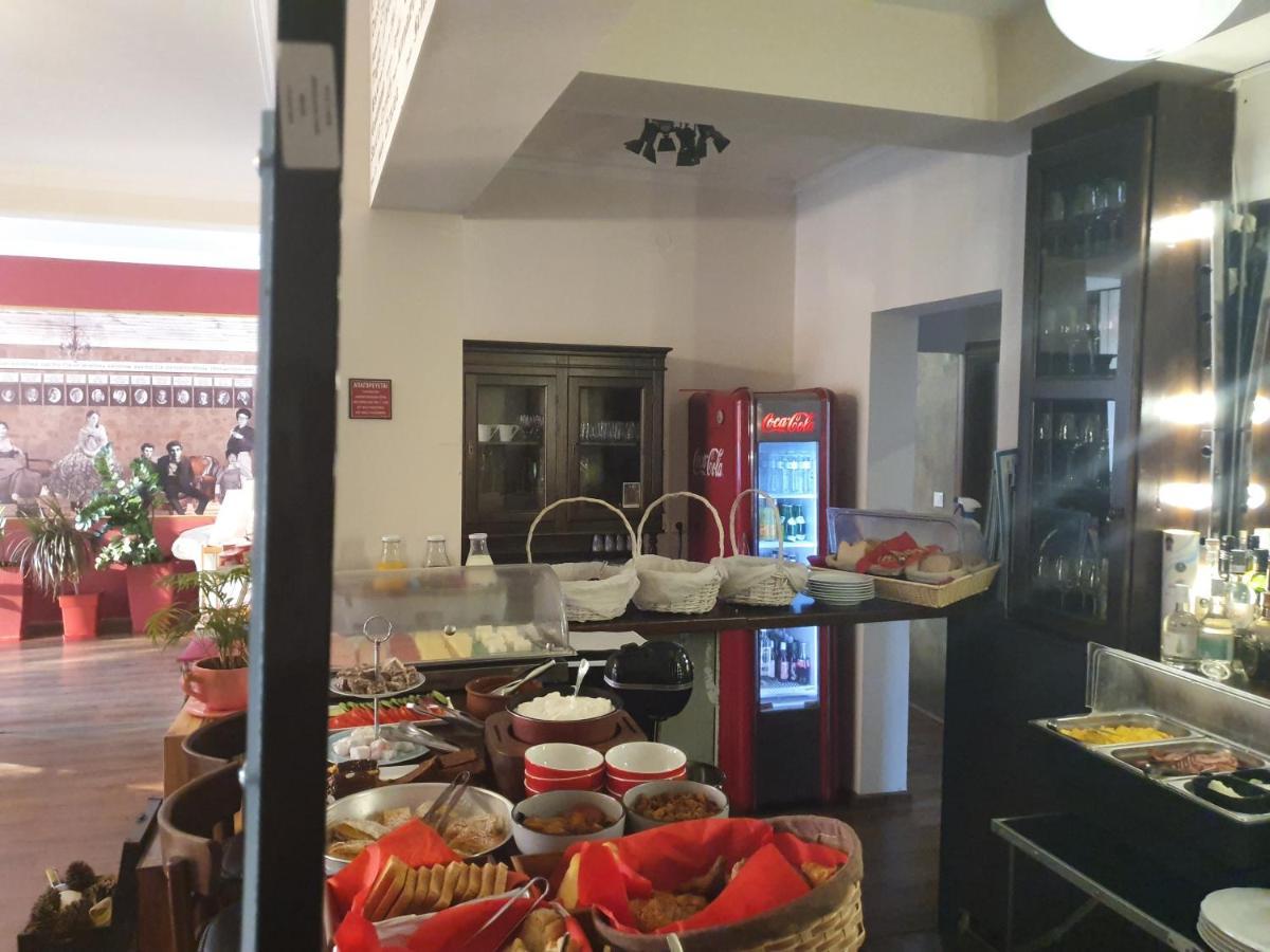Theatro Hotel Odysseon Kalambaka Bagian luar foto